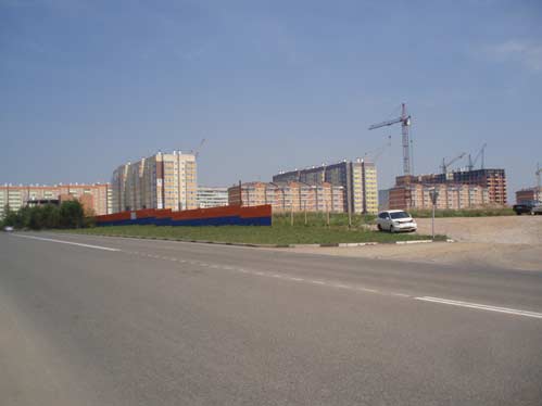 Новые дома на въезде в Сосновоборск